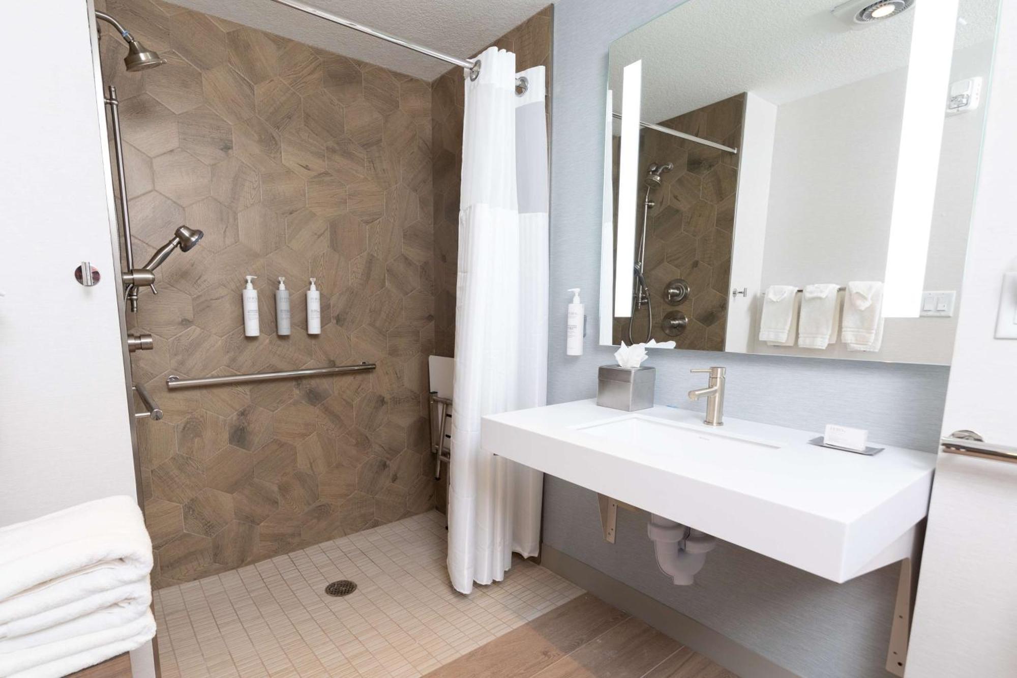 Hilton Garden Inn Des Moines Airport Dış mekan fotoğraf